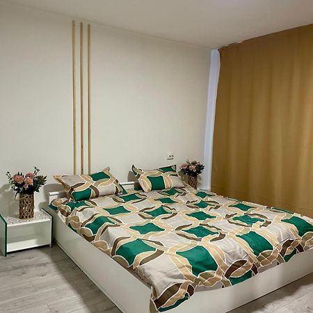 Apartament House Sasca Lägenhet Oradea Exteriör bild